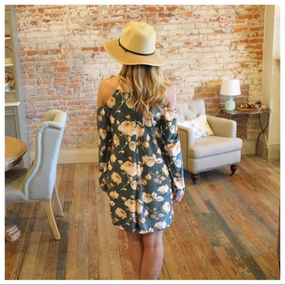 ❤️LAST ONEFloral Velvet Cold Shoulder Halter Dress - Picture 3 of 5